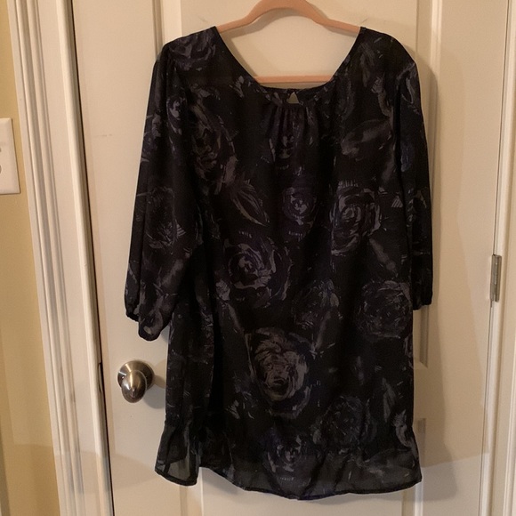 EUC Just My Size black, blue & grey front keyhole sheer blouse sz4x (26W-28W) - Picture 8 of 11
